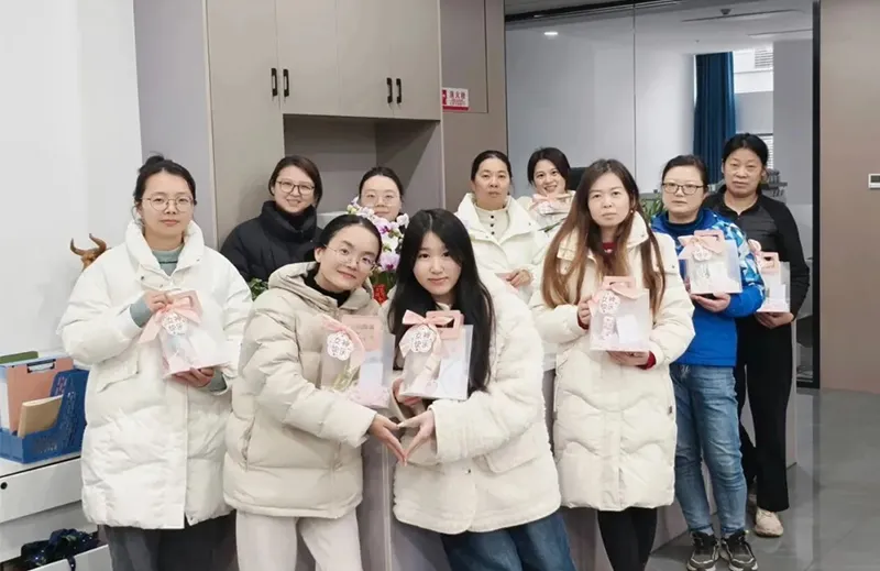 Cherish every moment, cherish every moment of youth | Ningbo Vorey's heartwarming gift for International Women's Day (March 8th).