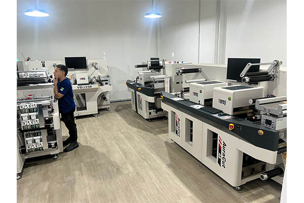 digital-label-printing-boom-vorey-auracut-series-empowers01.jpg digital-label-printing-boom-vorey-auracut-series-empowers01.jpg