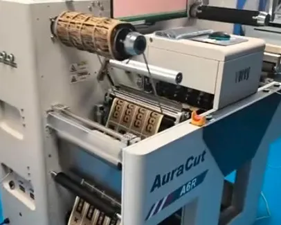 Precision cutting on kraft paper — powered by Vorey Digital Label Die Cutter A6R!